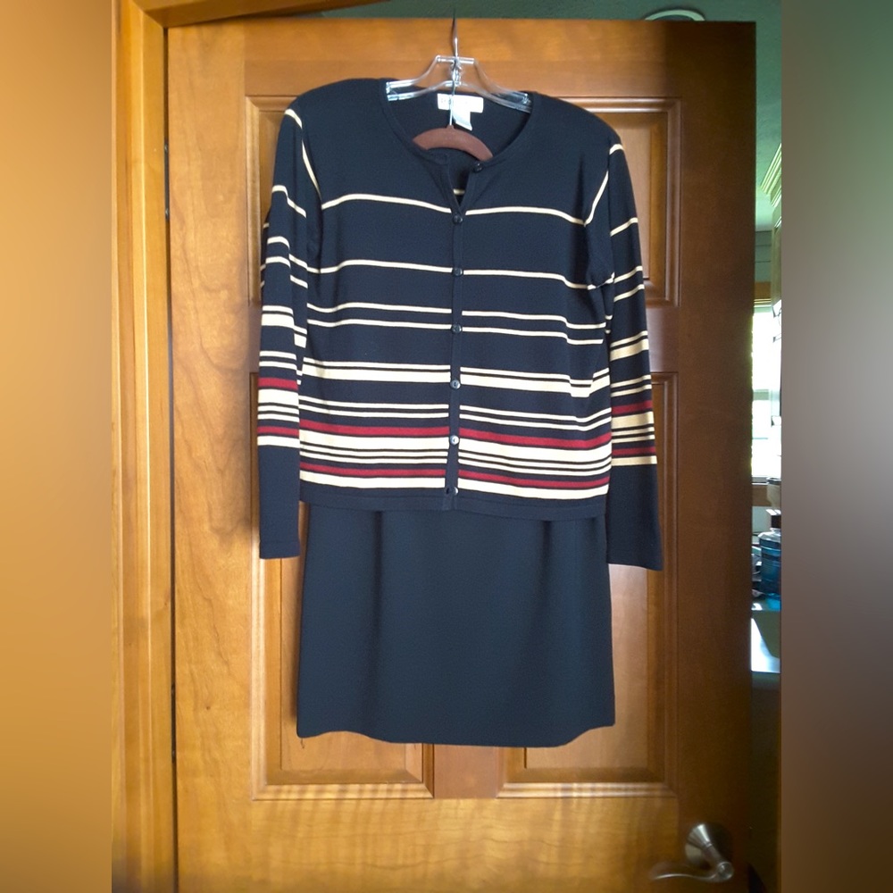 DRESS BARN two piece set